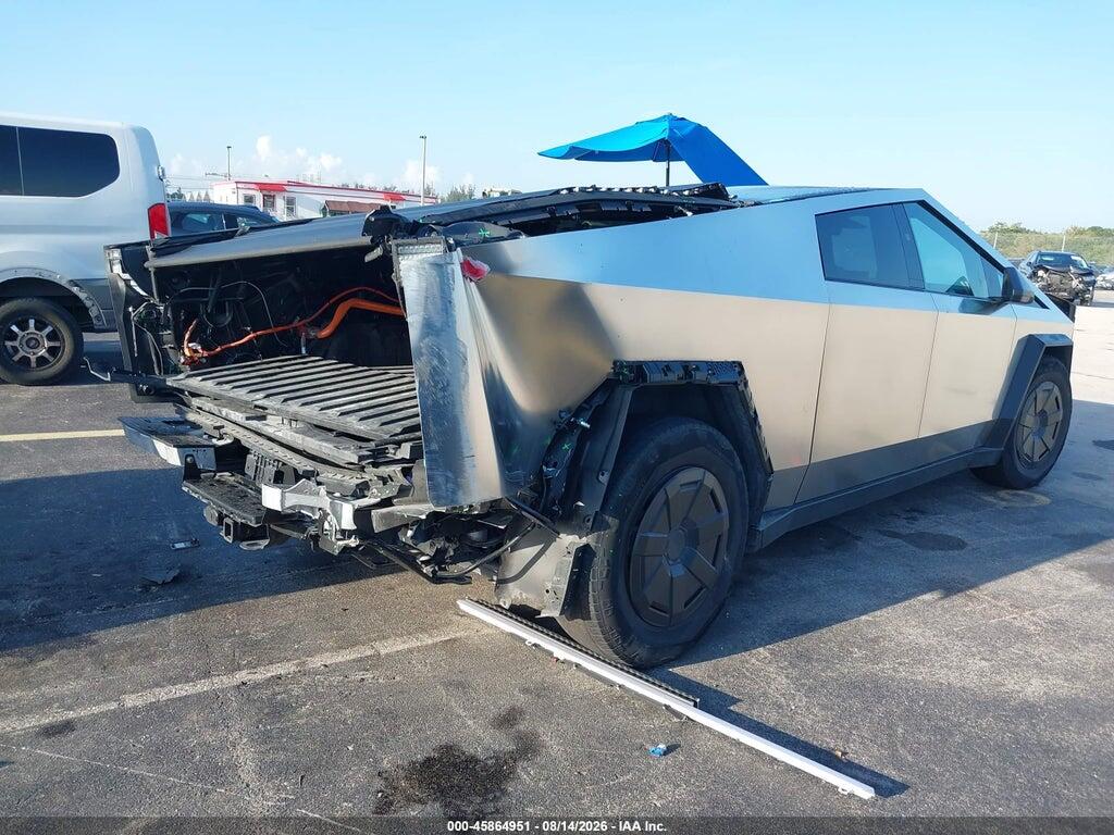 7G2CEHED5SA071363 2025 TESLA CYBERTRUCK photo no. 4