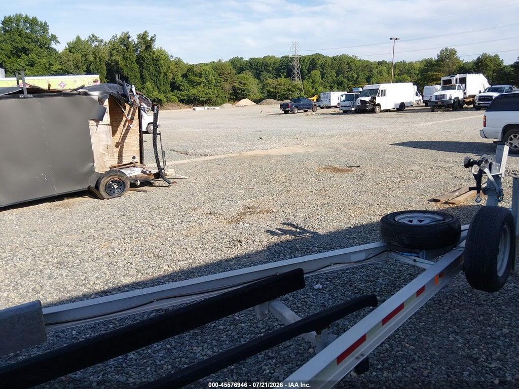 1M5BA242371E20046 2007 MAGIC TILT BOAT TRAILER 24' LTJ photo no. 5