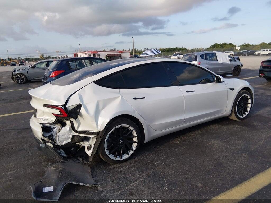 5YJ3E1EA2SF936423 2025 TESLA MODEL 3 photo no. 4