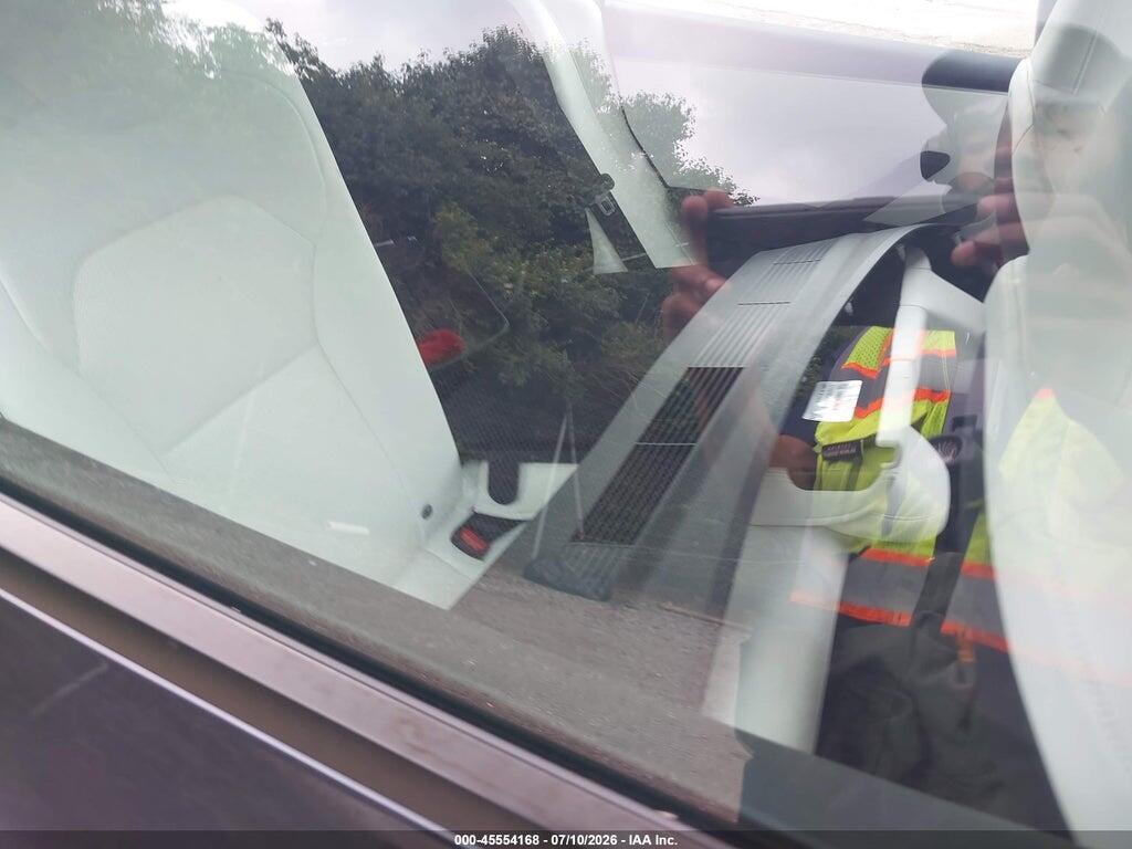 5YJ3E1EA7SF986234 2025 TESLA MODEL 3 photo no. 8