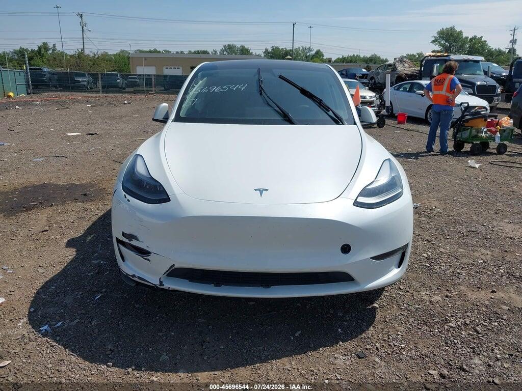 7SAYGDEE8SF245260 2025 TESLA MODEL Y photo no. 12