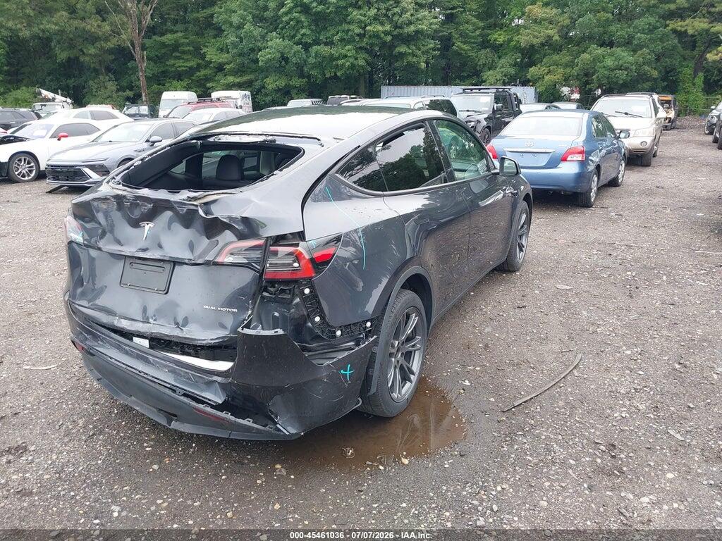 7SAYGDEE5SA358726 2025 TESLA MODEL Y photo no. 4