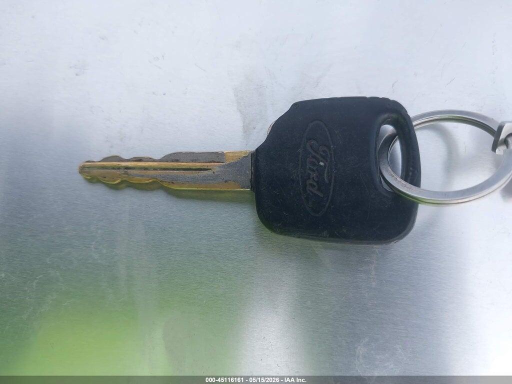 1FTRX18L6YNC27568 2000 FORD F-150 photo no. 11