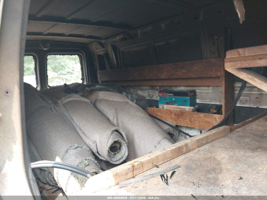 1FTNS2425YHB17187 2000 FORD E-250 photo no. 8