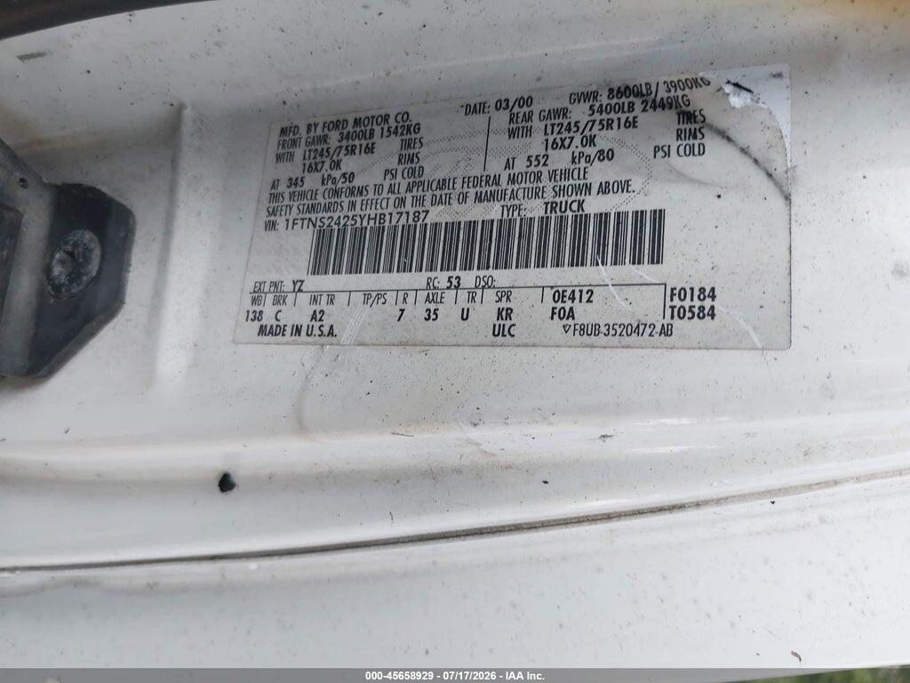 1FTNS2425YHB17187 2000 FORD E-250 photo no. 9