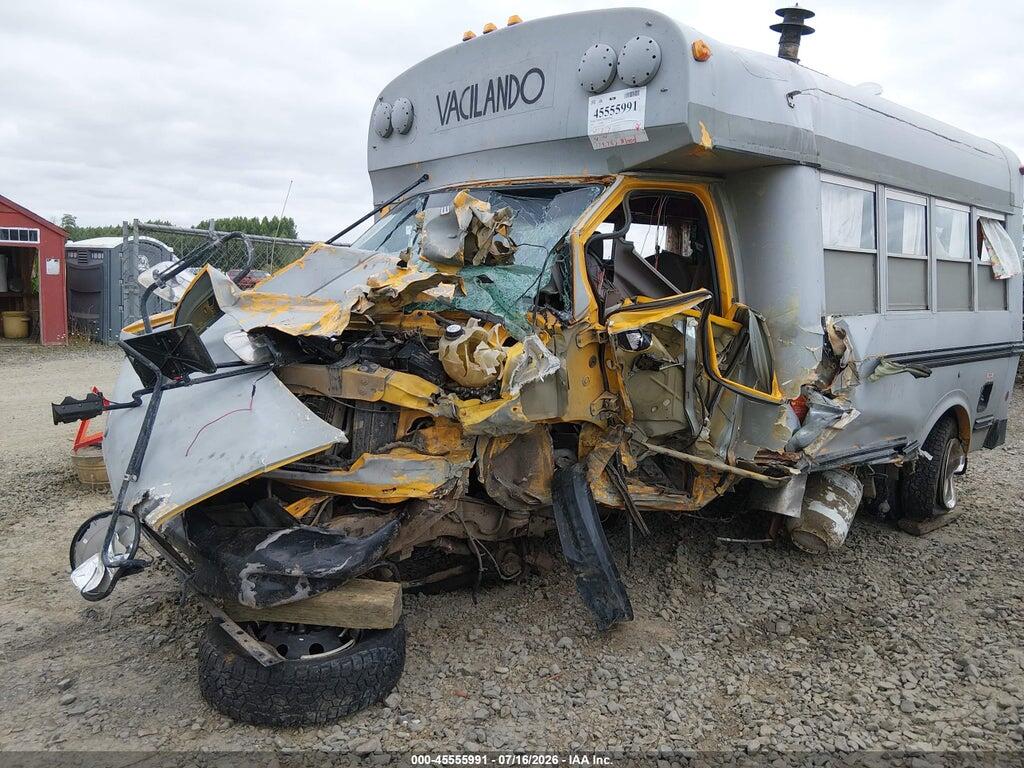 1FDSE35F0YHA48423 2000 FORD E-350 CUTAWAY photo no. 11