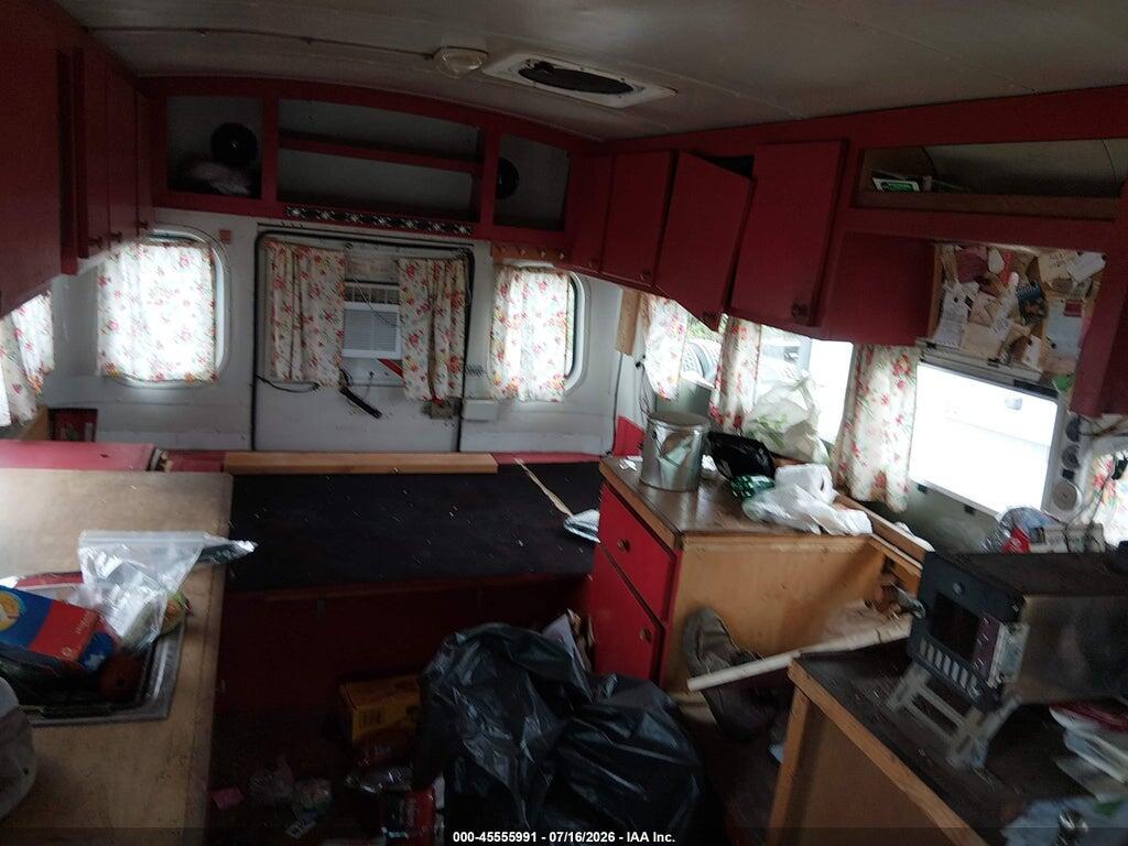 1FDSE35F0YHA48423 2000 FORD E-350 CUTAWAY photo no. 6
