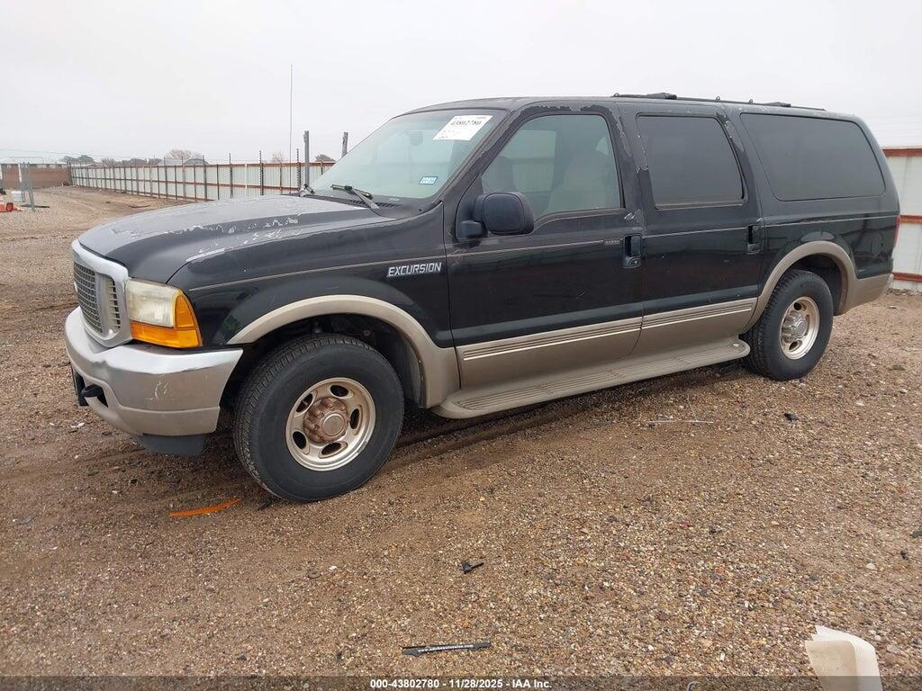 1FMNU42S9YEA13775 2000 FORD EXCURSION photo no. 2