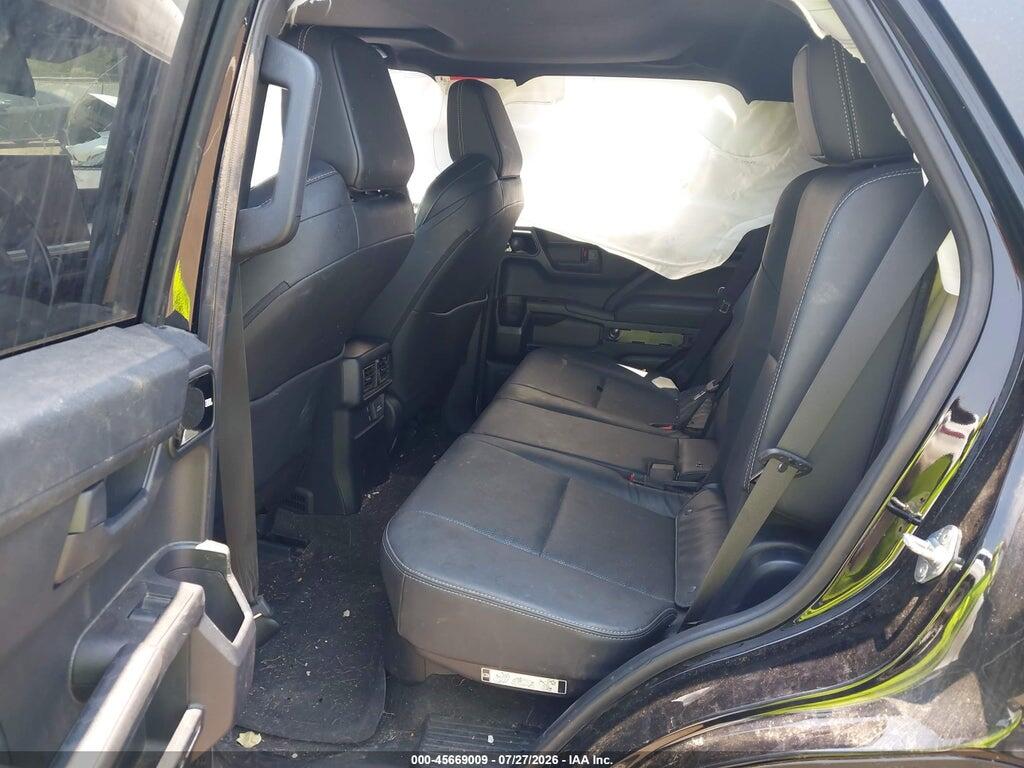 JTEVA5AR2S5006025 2025 TOYOTA 4RUNNER photo no. 8
