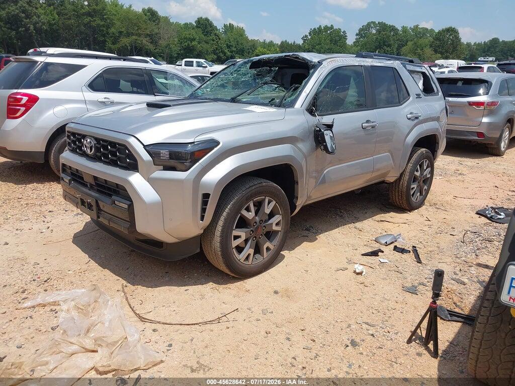 2025 TOYOTA 4RUNNER TRD SPORT PREMIUM — Фото 2 из 16