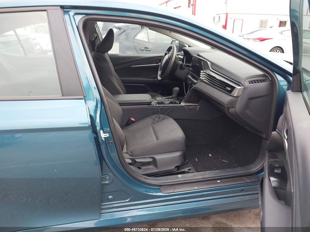 4T1DAACK6SU186345 2025 TOYOTA CAMRY photo no. 5