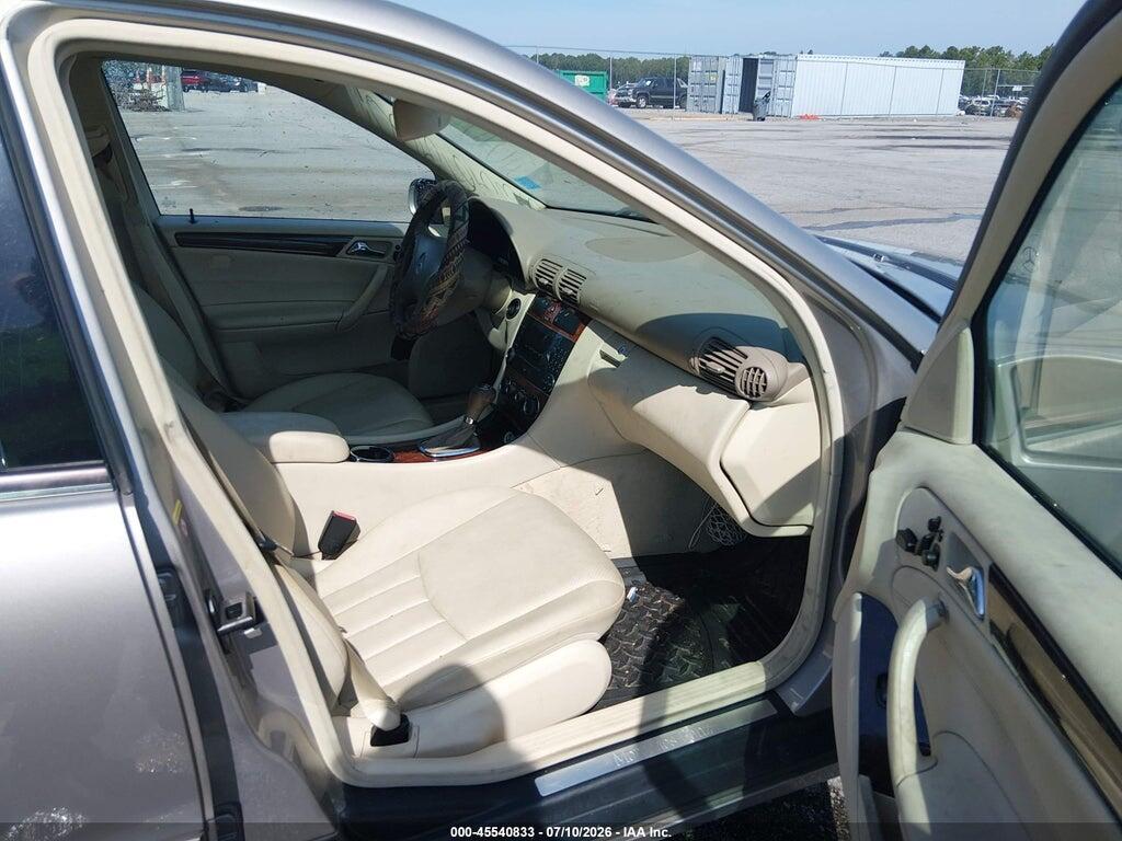 WDBRF56H87F856538 2007 MERCEDES-BENZ C 350 photo no. 5
