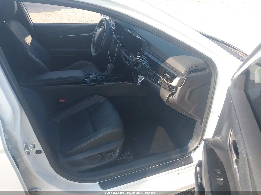 4T1DAACK9SU585654 2025 TOYOTA CAMRY photo no. 5