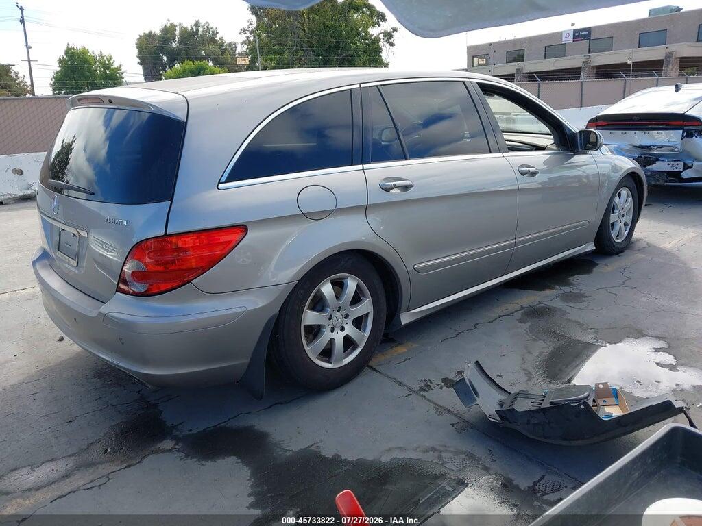 4JGCB65EX7A046546 2007 MERCEDES-BENZ R 350 photo no. 4