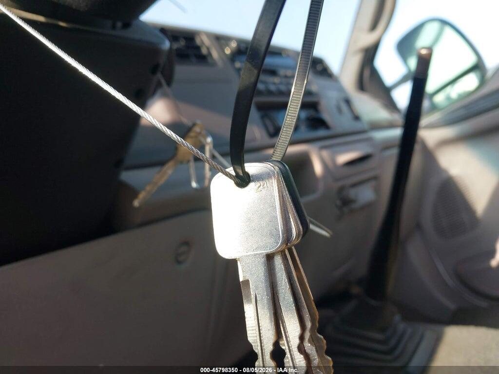 1FTNX20F9YEB28575 2000 FORD F-250 photo no. 11