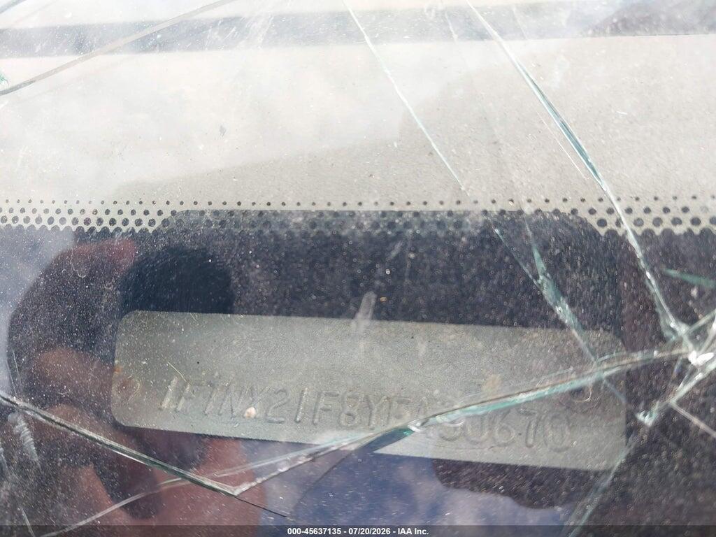 1FTNX21F8YEA30670 2000 FORD F-250 photo no. 9