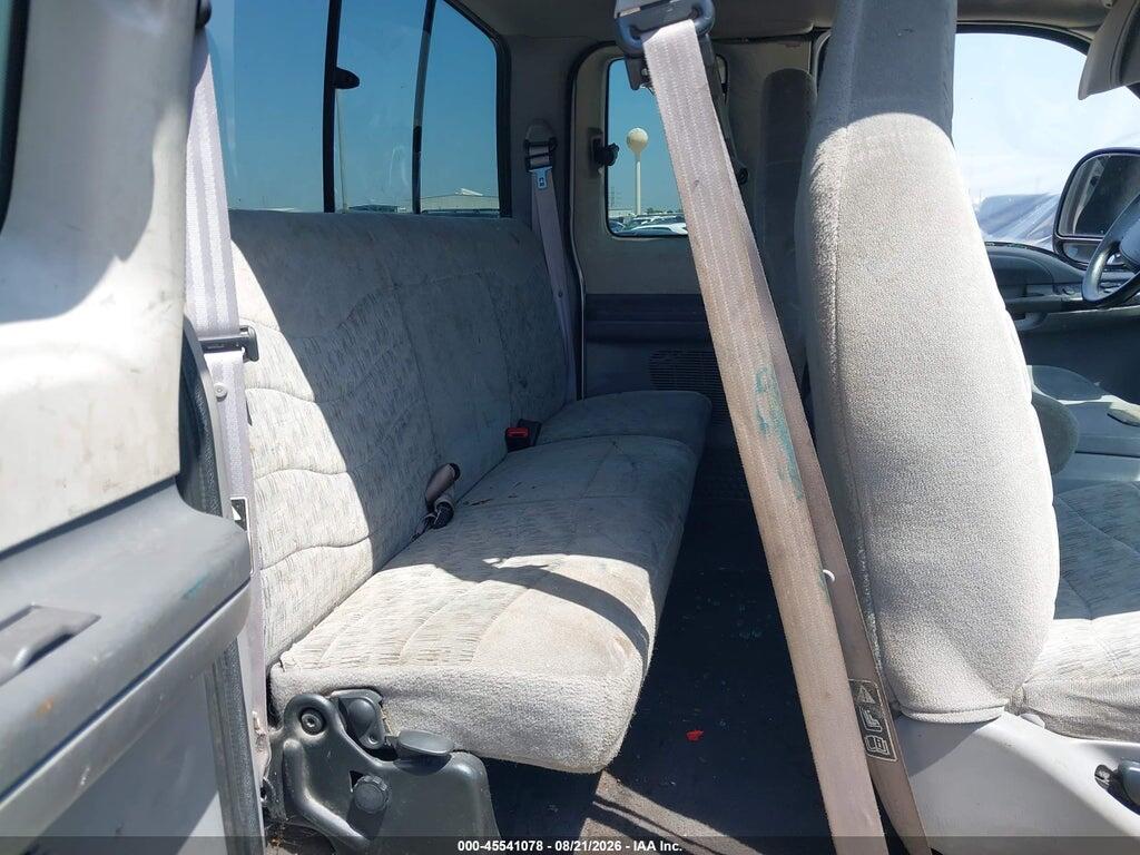 1FTNX20L0YEB66248 2000 FORD F-250 photo no. 8