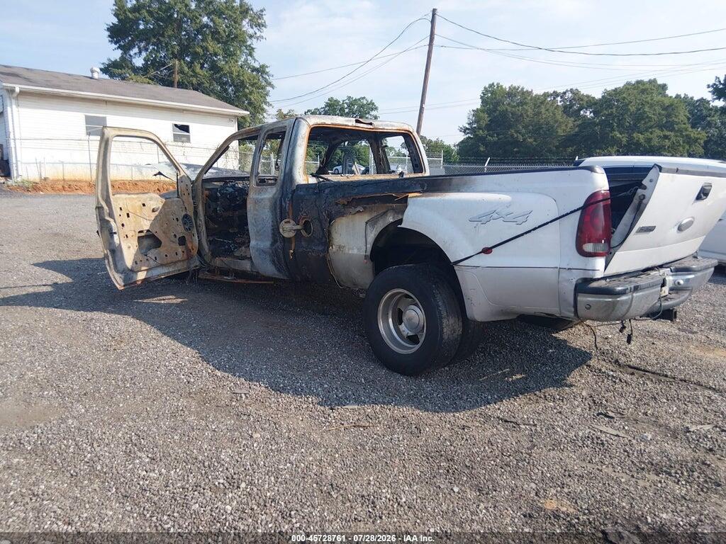 1FTWX33F4YEA91098 2000 FORD F-350 photo no. 4