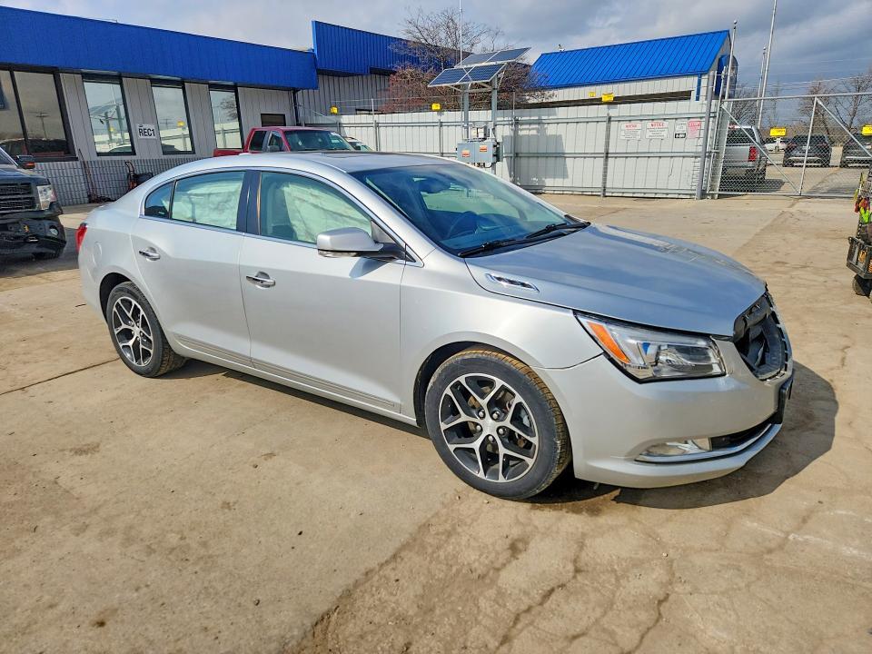 2016 BUICK LACROSSE SPORT TOURING — Фото 4 из 13