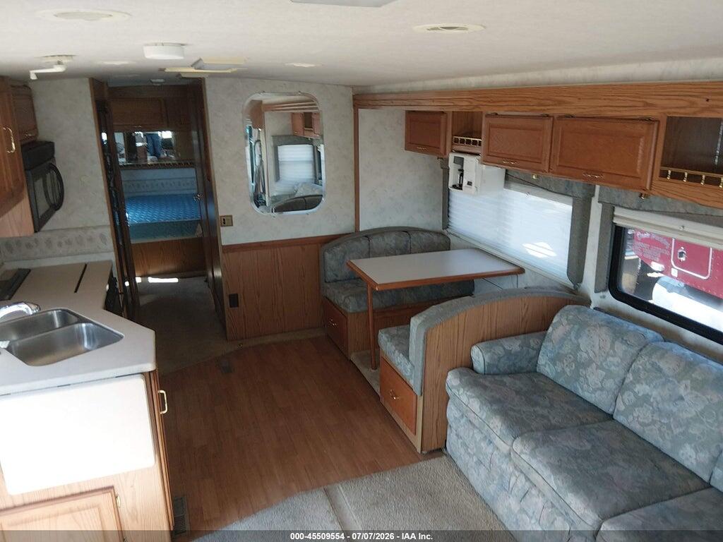 1FCNF53S6Y0A00837 2000 FORD F550 photo no. 5