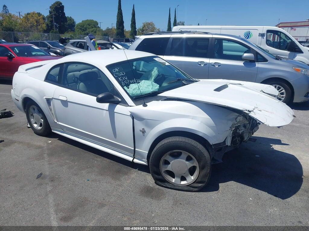1FAFP4048YF121583 2000 FORD MUSTANG photo no. 1