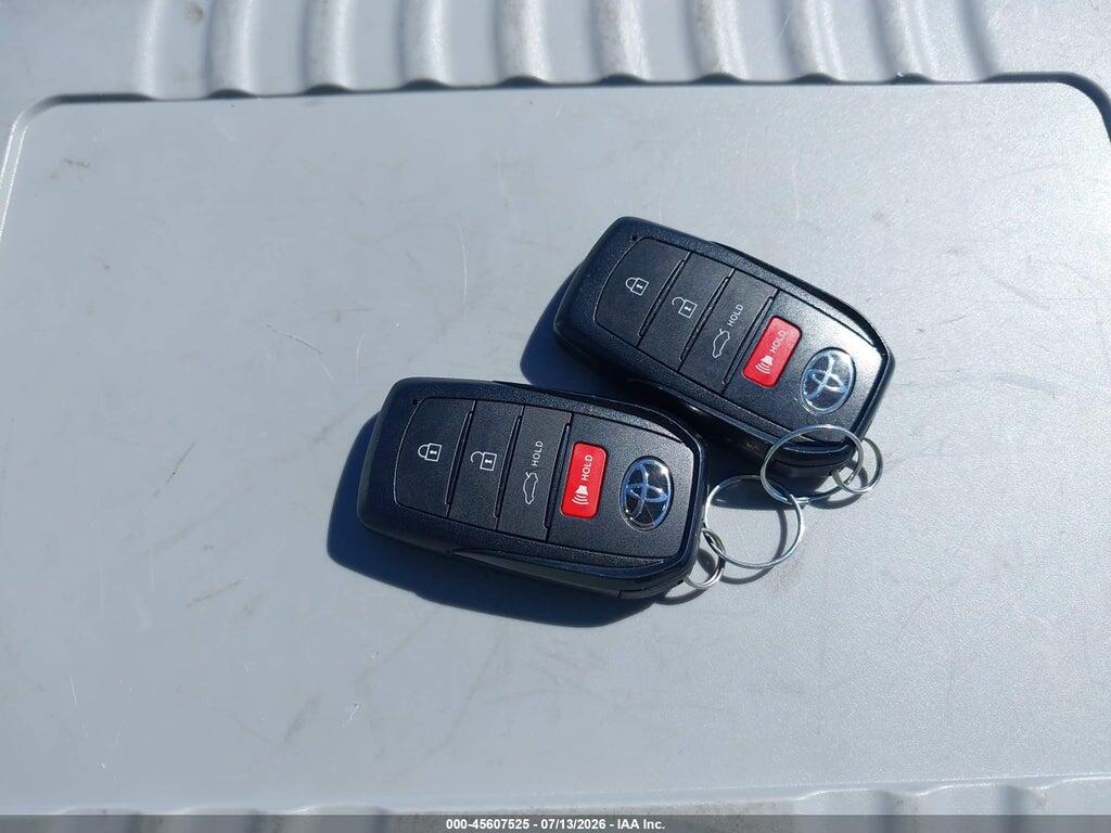 JTDBCMFE0S3105780 2025 TOYOTA COROLLA photo no. 11