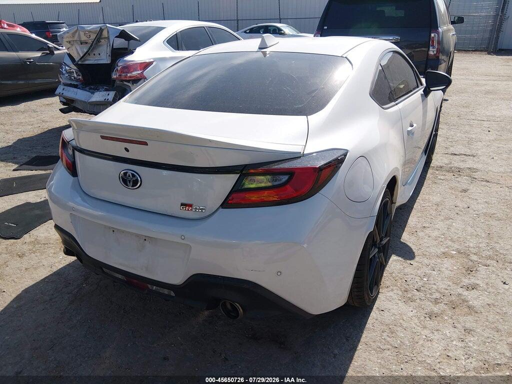 JF1ZNBE11S8755982 2025 TOYOTA GR86 photo no. 4