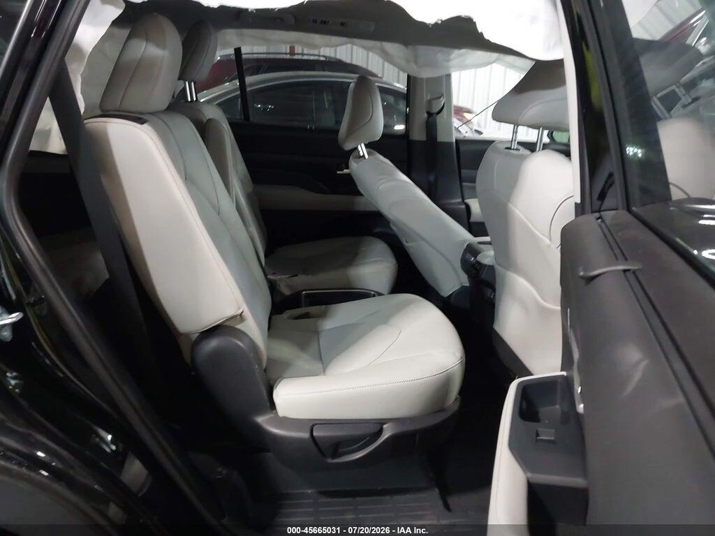 5TDAAAB56SS104041 2025 TOYOTA GRAND HIGHLANDER photo no. 8