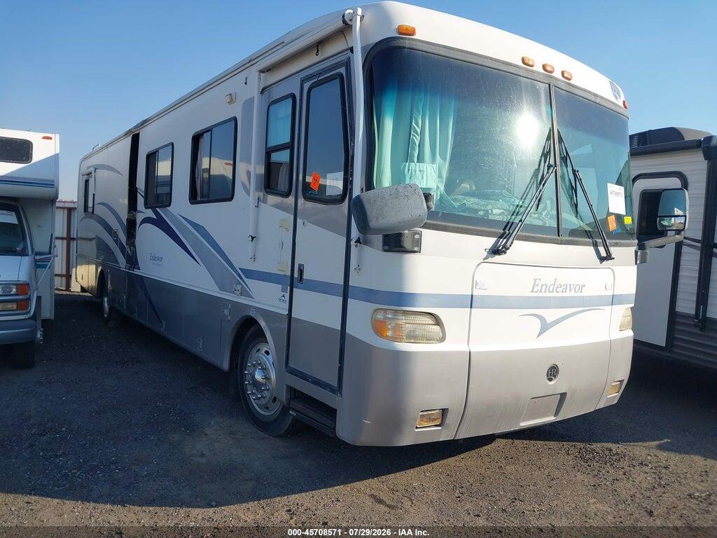 4UZ6XJCA5YCG54694 2000 FREIGHTLINER CHASSIS photo no. 1