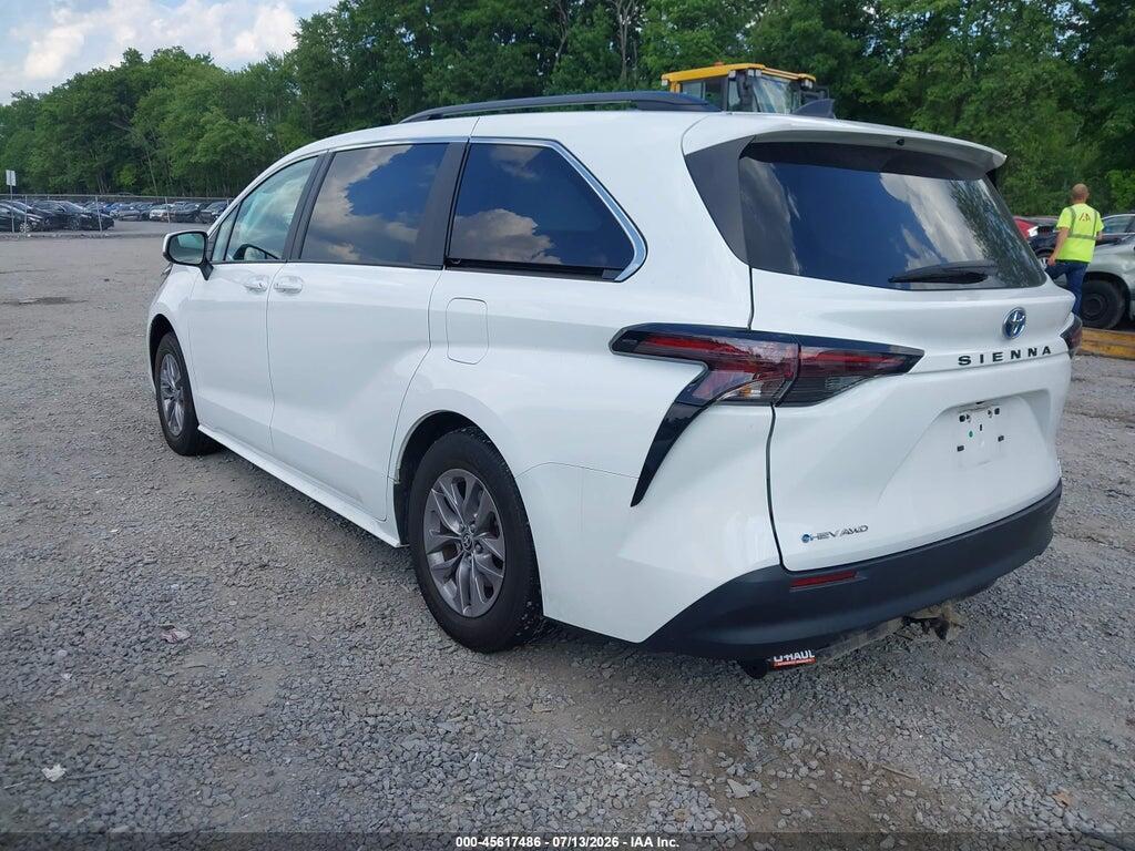 5TDBSKFCXSS156899 2025 TOYOTA SIENNA photo no. 3
