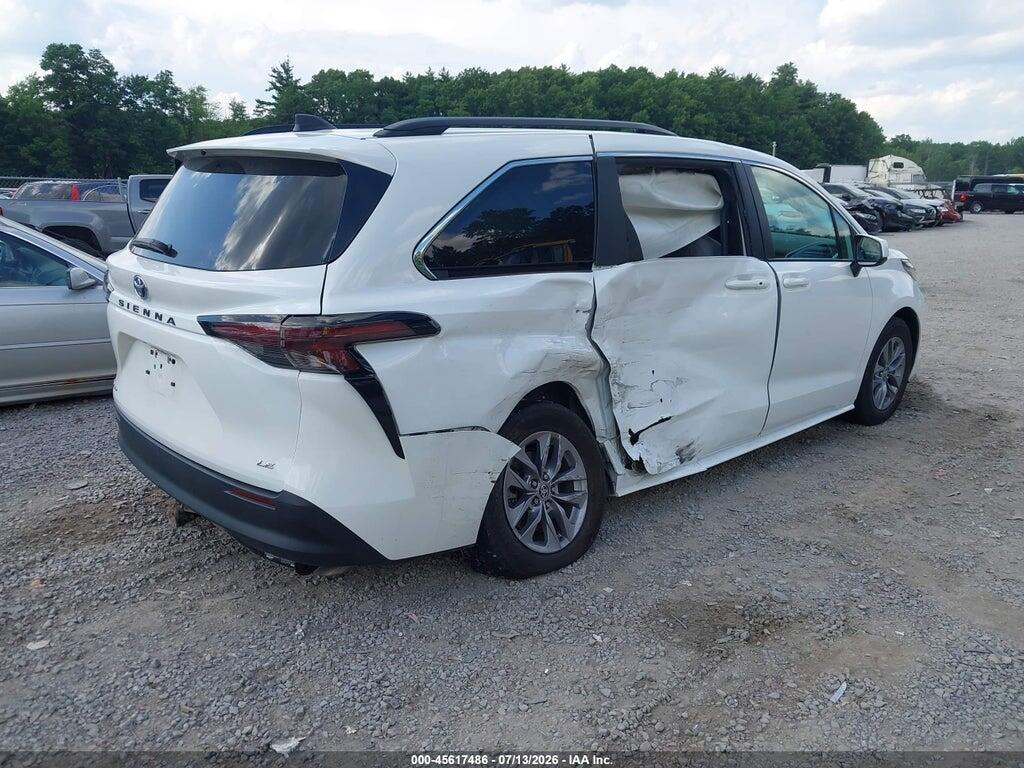 5TDBSKFCXSS156899 2025 TOYOTA SIENNA photo no. 4
