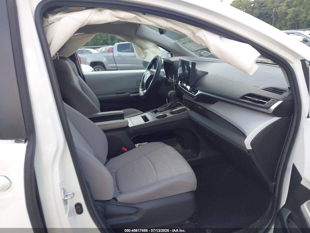 5TDBSKFCXSS156899 2025 TOYOTA SIENNA photo no. 5
