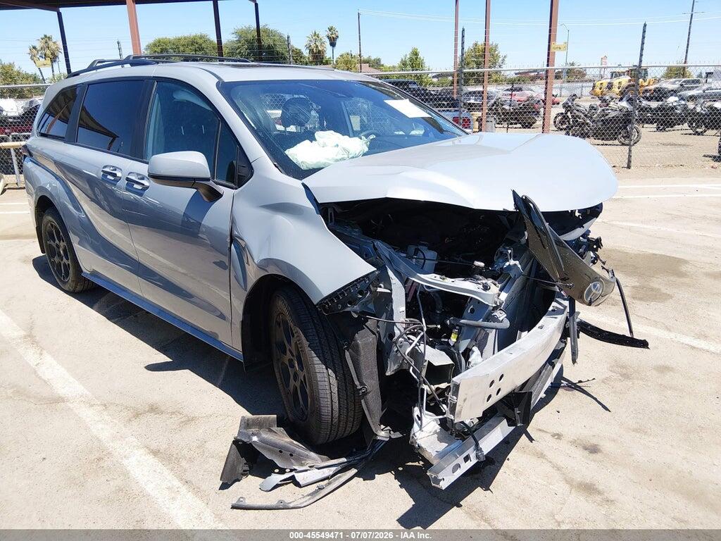 5TDCSKFC9SS204445 2025 TOYOTA SIENNA photo no. 1