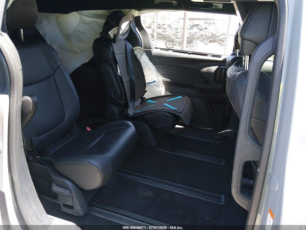 5TDCSKFC9SS204445 2025 TOYOTA SIENNA photo no. 8