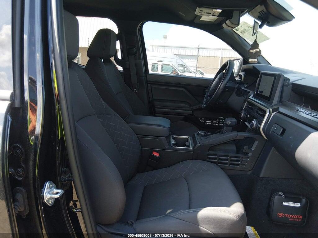 3TYLB5JN0ST099664 2025 TOYOTA TACOMA photo no. 5