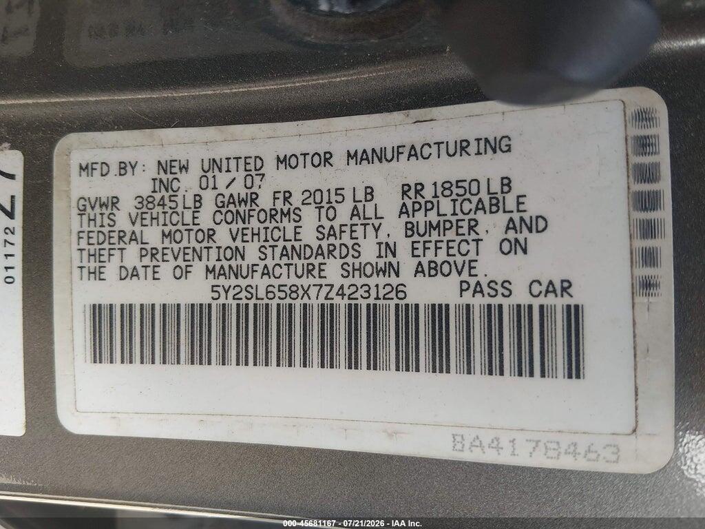 5Y2SL658X7Z423126 2007 PONTIAC VIBE photo no. 9
