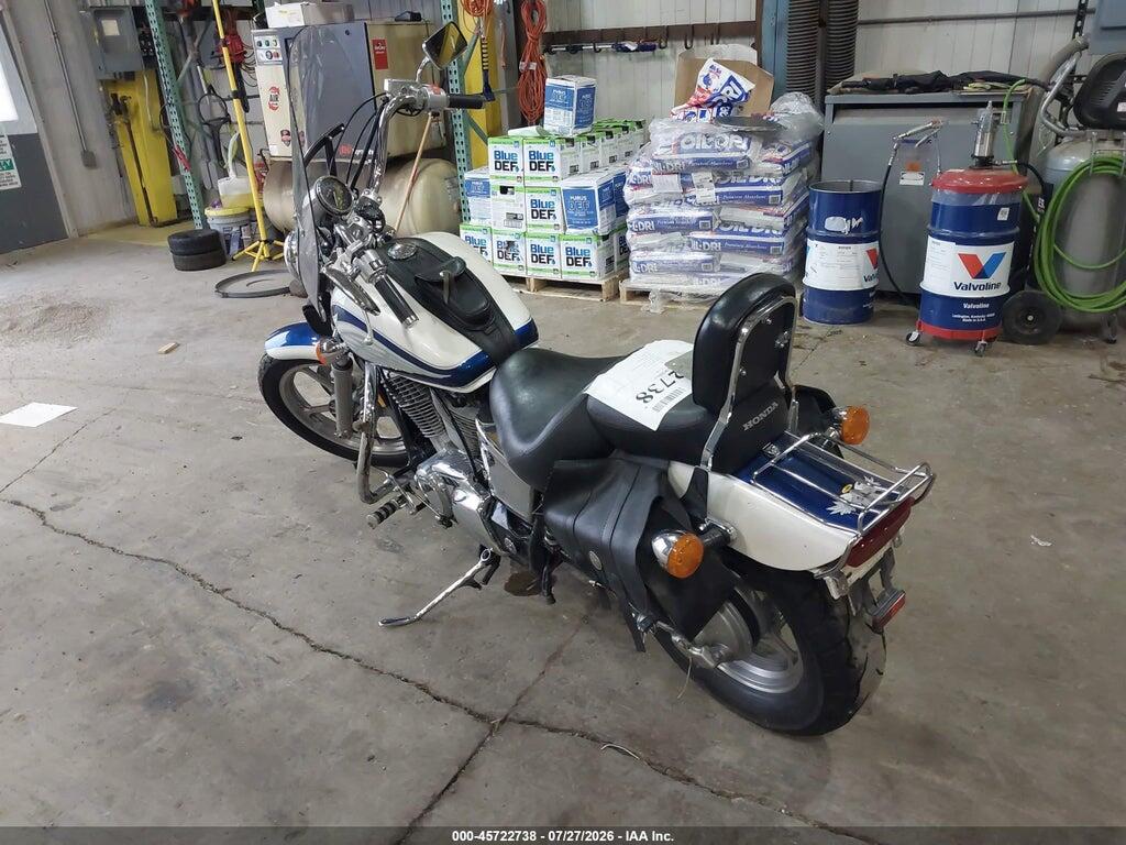 1HFSC1809YA401472 2000 HONDA VT1100 photo no. 3