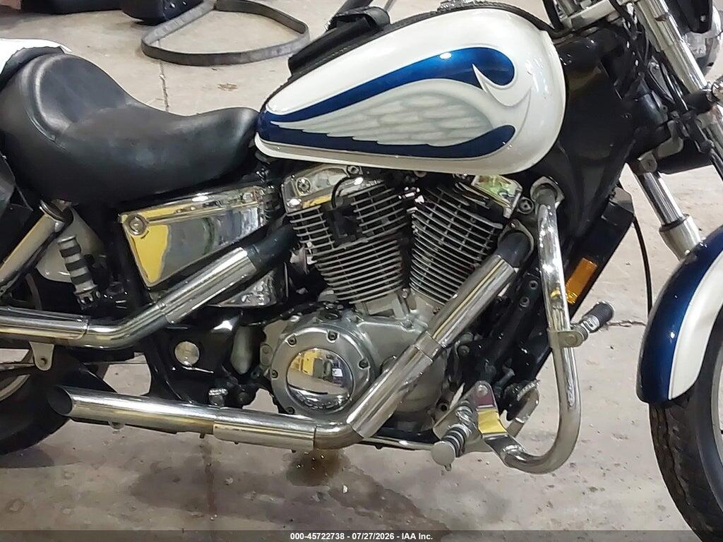 1HFSC1809YA401472 2000 HONDA VT1100 photo no. 8