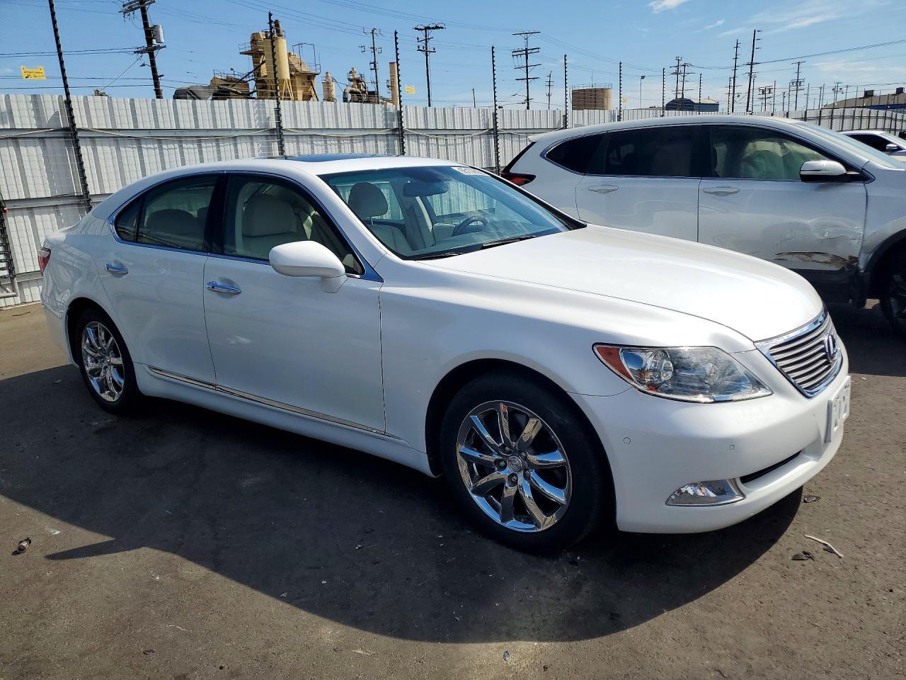 2008 LEXUS LS 460 — Фото 4 из 12