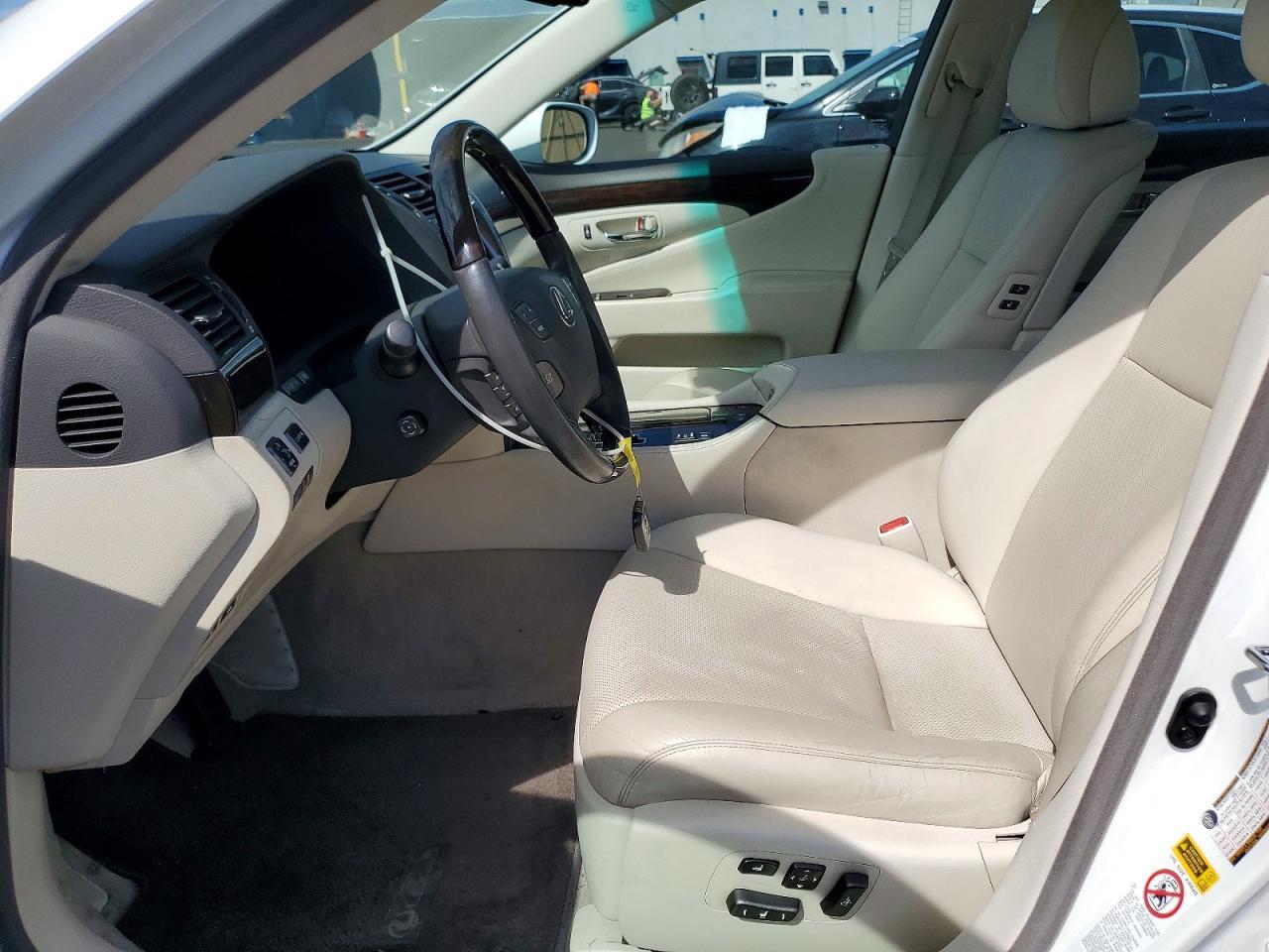 2008 LEXUS LS 460 — Фото 7 из 12