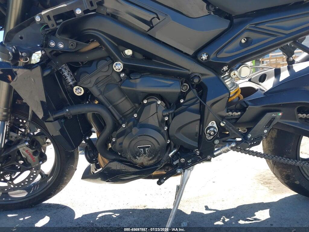 SMTA614K6STCE9120 2025 TRIUMPH MOTORCYCLE STREET TRIPLE photo no. 9