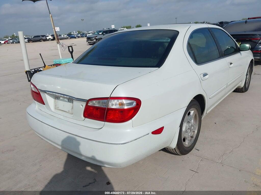 JNKCA31A0YT107867 2000 INFINITI I30 photo no. 4