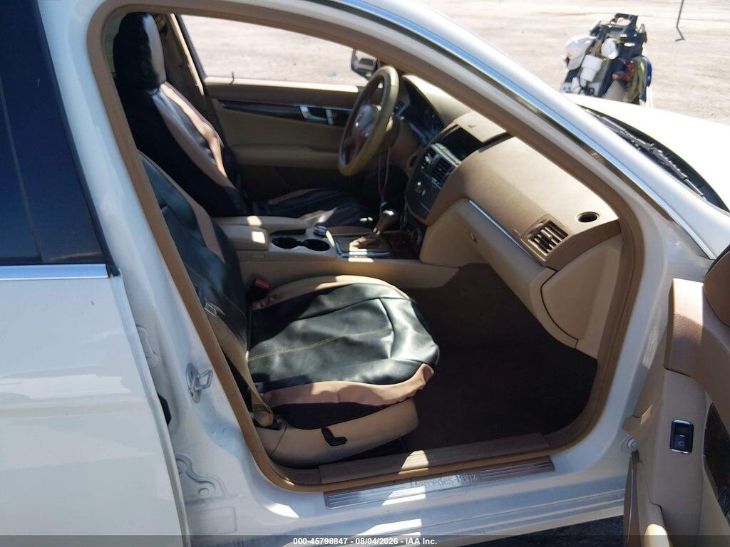WDDGF54X08F016778 2008 MERCEDES-BENZ C 300 photo no. 5