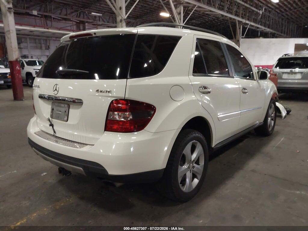 4JGBB22E98A426858 2008 MERCEDES-BENZ M-CLASS photo no. 4
