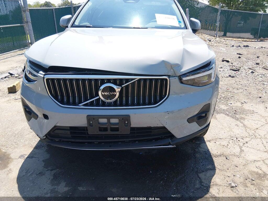 YV4L12UE2S2488612 2025 VOLVO XC40 photo no. 6