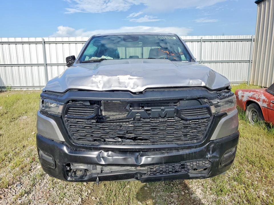 2025 RAM 1500 TRADESMAN — Фото 5 из 12