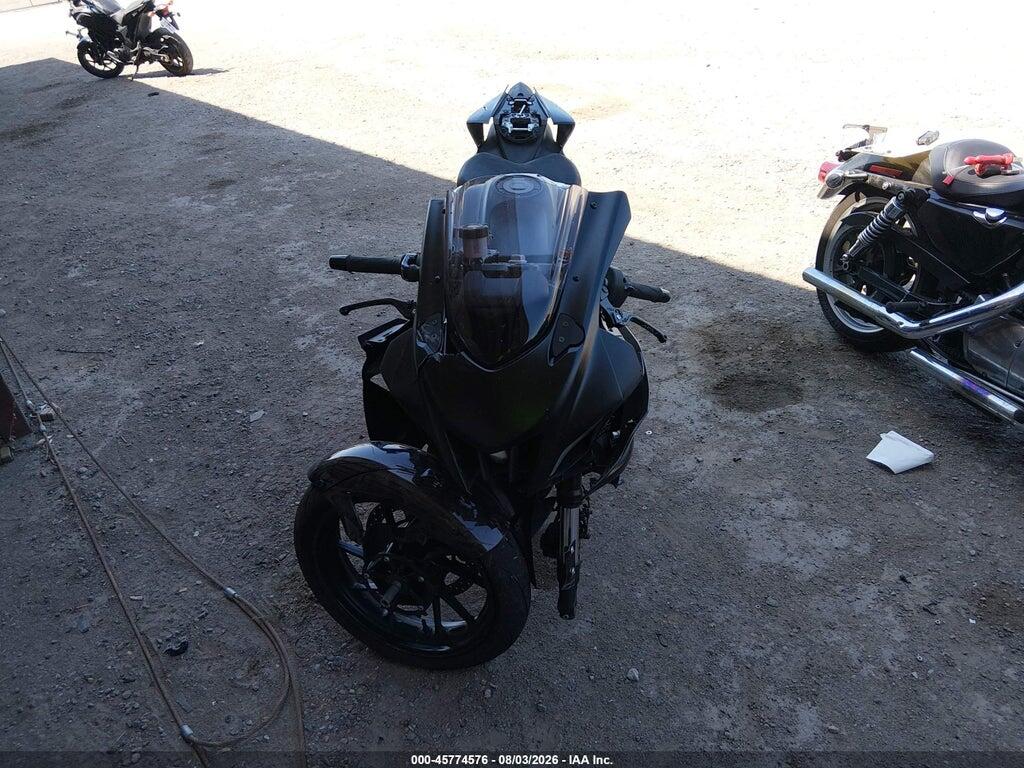 JYARM38Y2SA003577 2025 YAMAHA YZFR7 photo no. 5
