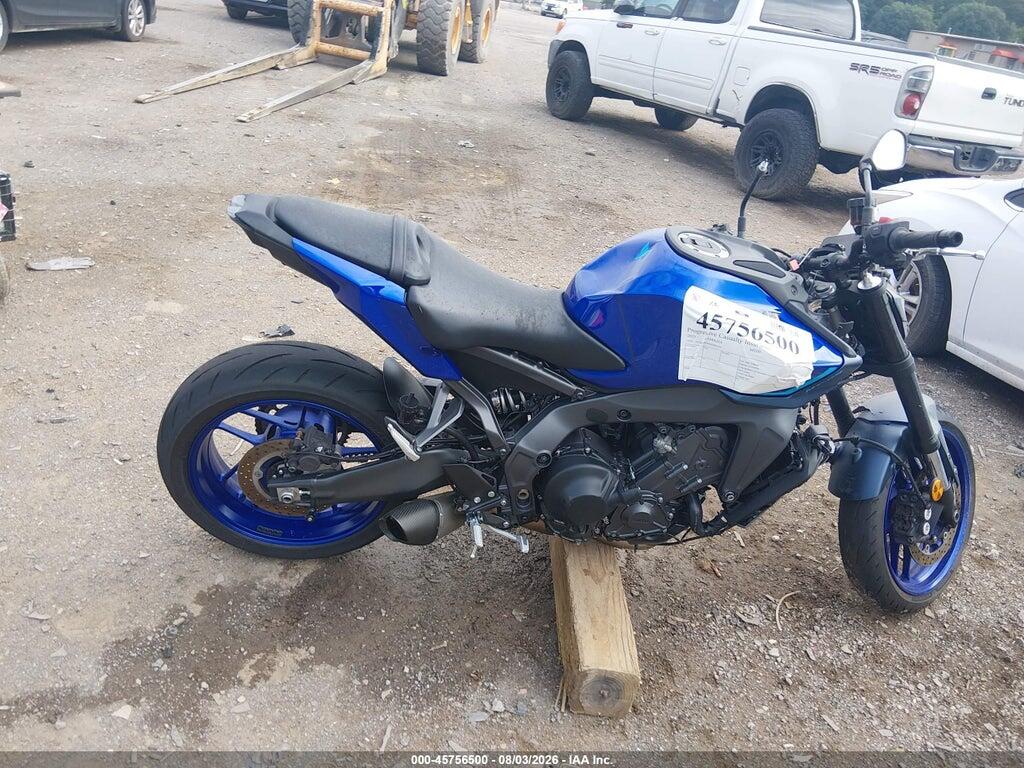 JYARN94E9SA002146 2025 YAMAHA MT09 photo no. 12