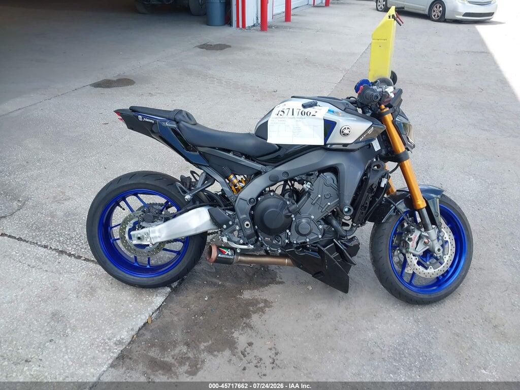 JYARN95E3SA001282 2025 YAMAHA MT09 photo no. 12