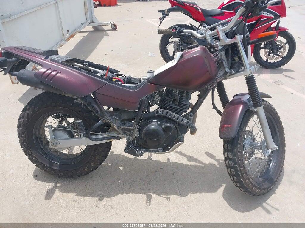 JYA3AWE07SA195738 2025 YAMAHA TW200 photo no. 11